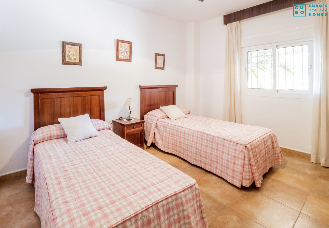 Dormitorio infantil de esta casa rural en Alhaurín el Grande