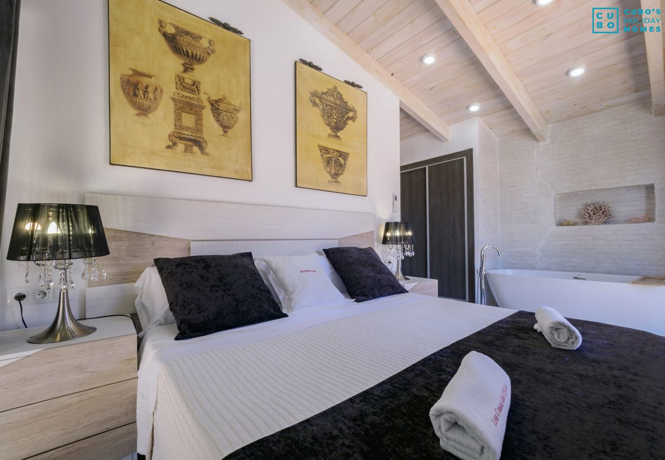 Casa rural en Alhaurin de la Torre - Cubo's Finca Las Palmeras