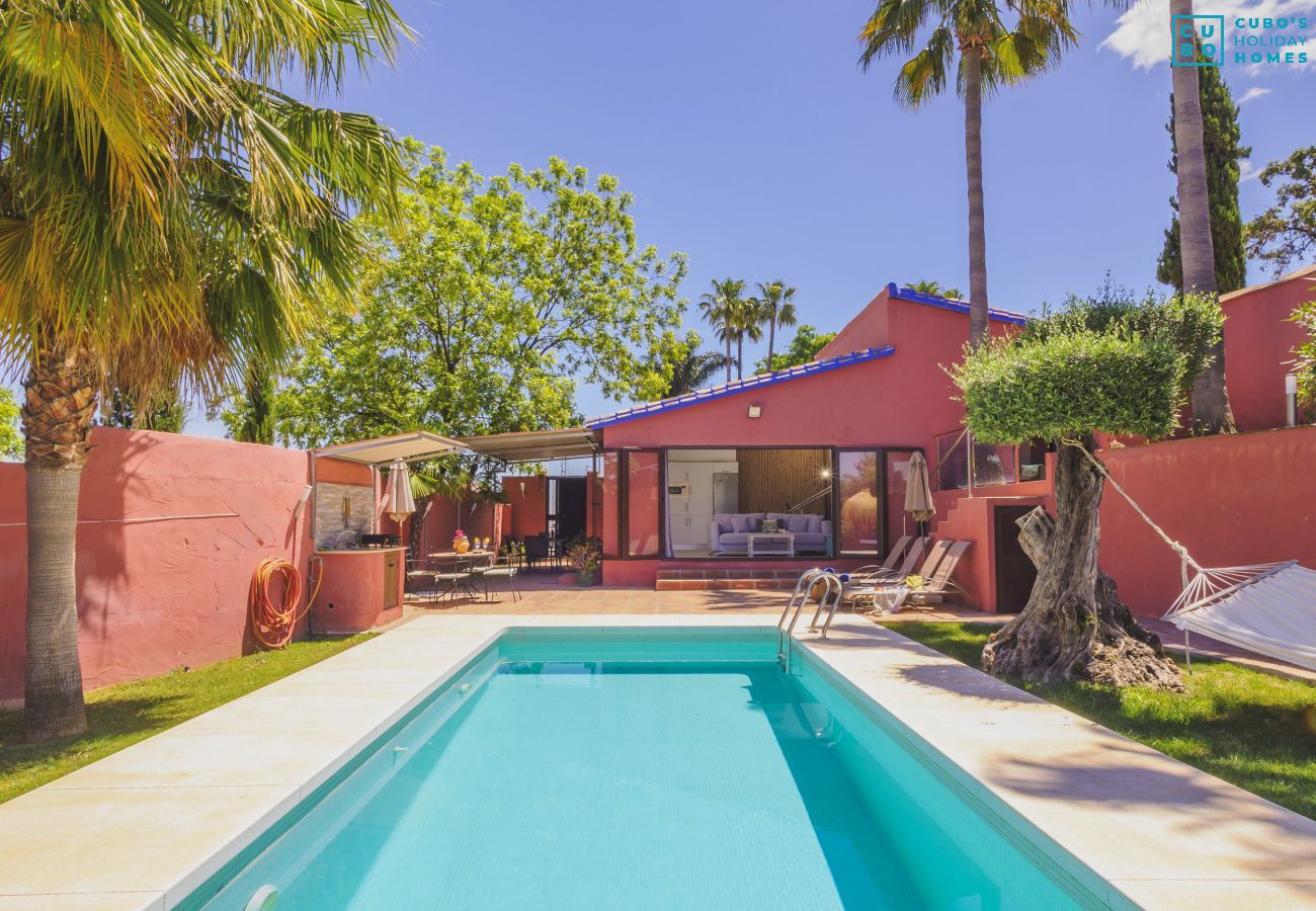Casa rural con piscina en Alhaurín de la Torre