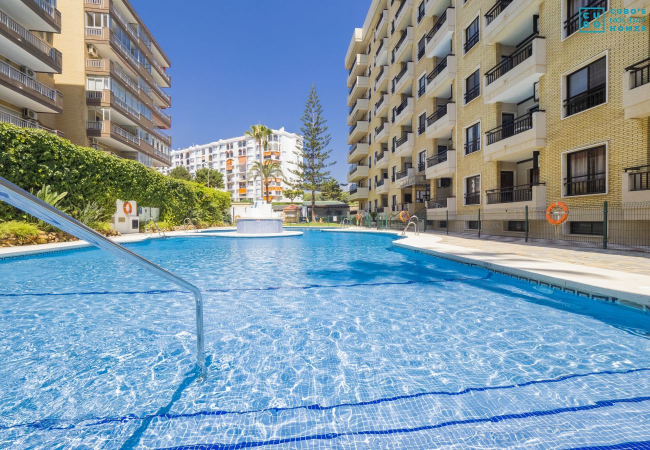 Piscina de este apartamento en Fuengirola