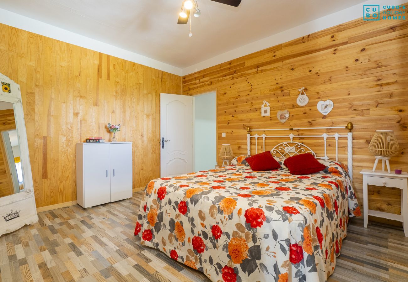 Dormitorio de esta casa de campo en Alhaurín de la torre