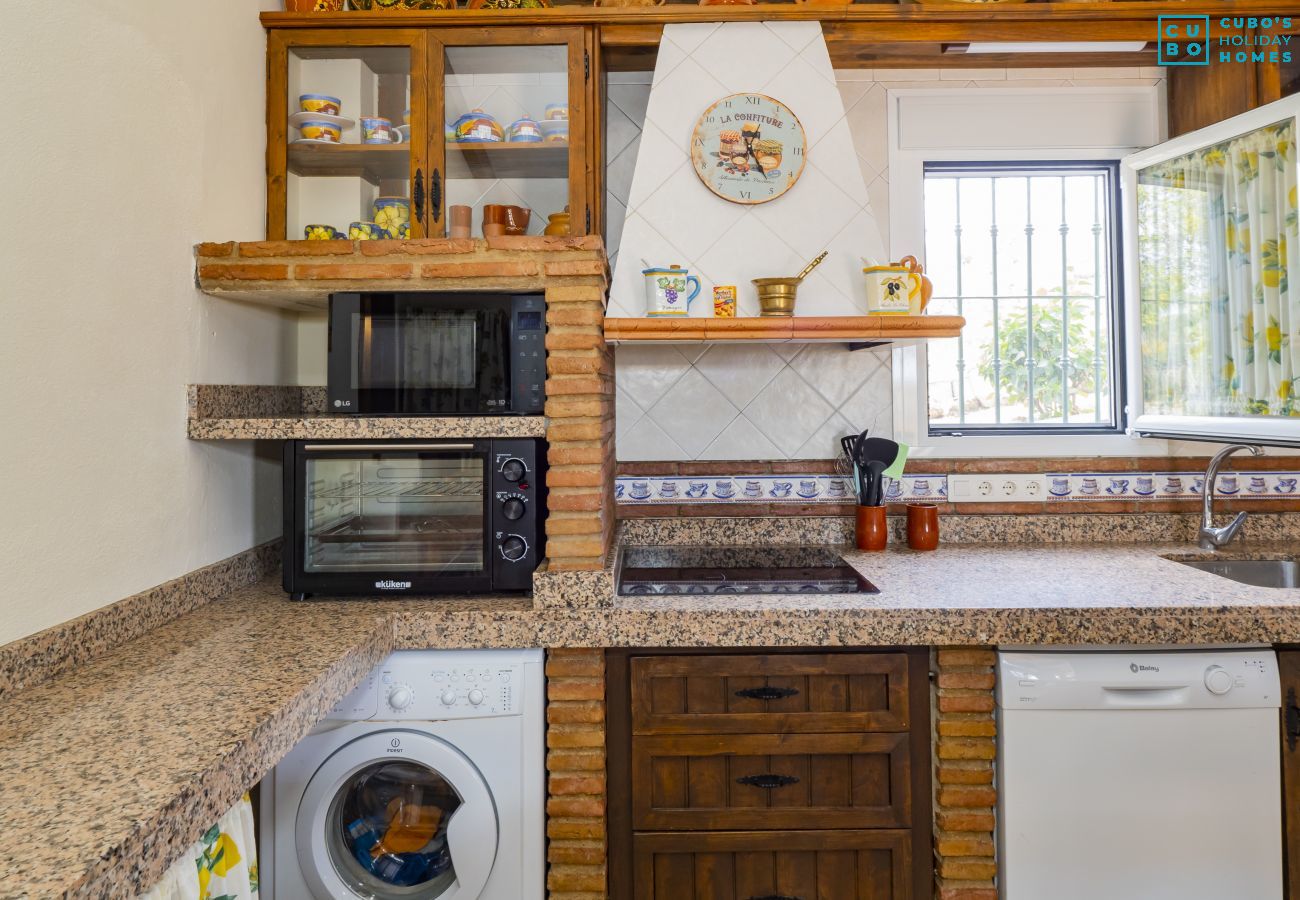 Cocina de esta casa rural en Pizarra