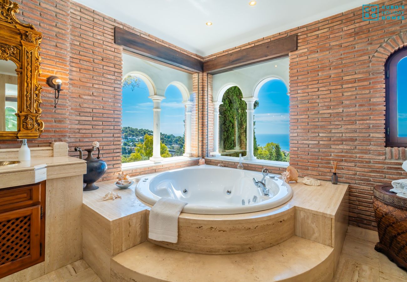 Villa en Málaga - Cubo's Mountain Bayview Luxury Villa