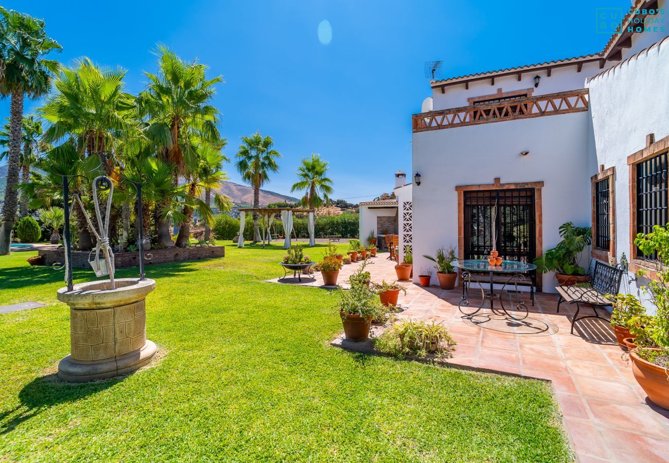 Casa rural en Alhaurín el Grande - Cubo's Finca La Deseada Family
