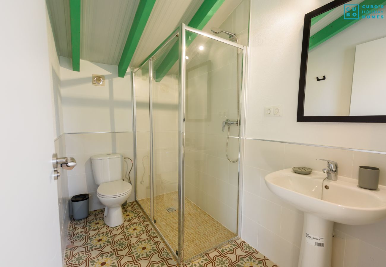 Baño de esta casa rural en Cártama