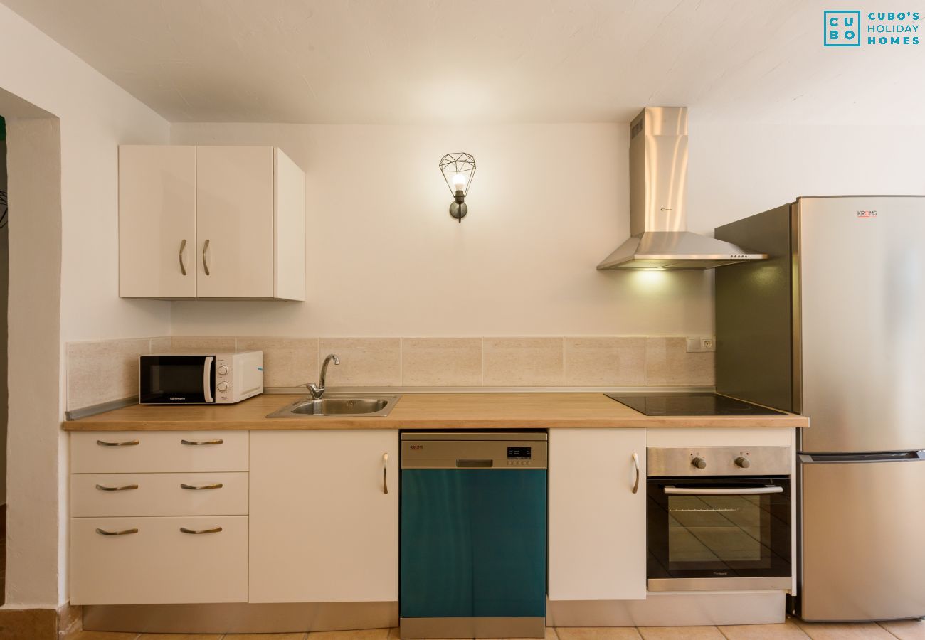 Cocina de esta casa rural en Cártama