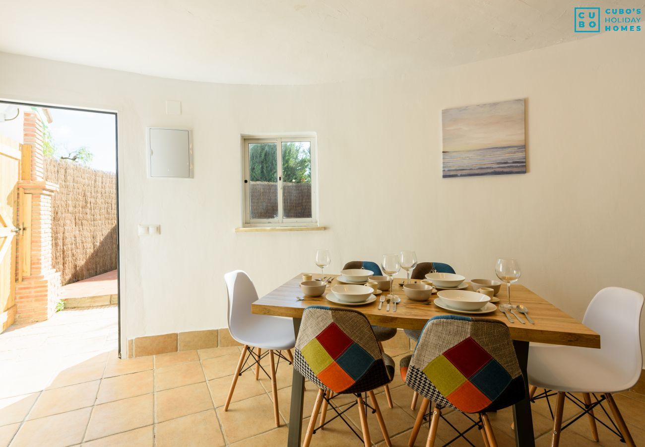 Casa rural en Alhaurín el Grande - Cubo's Casita El Patio Andaluz Este
