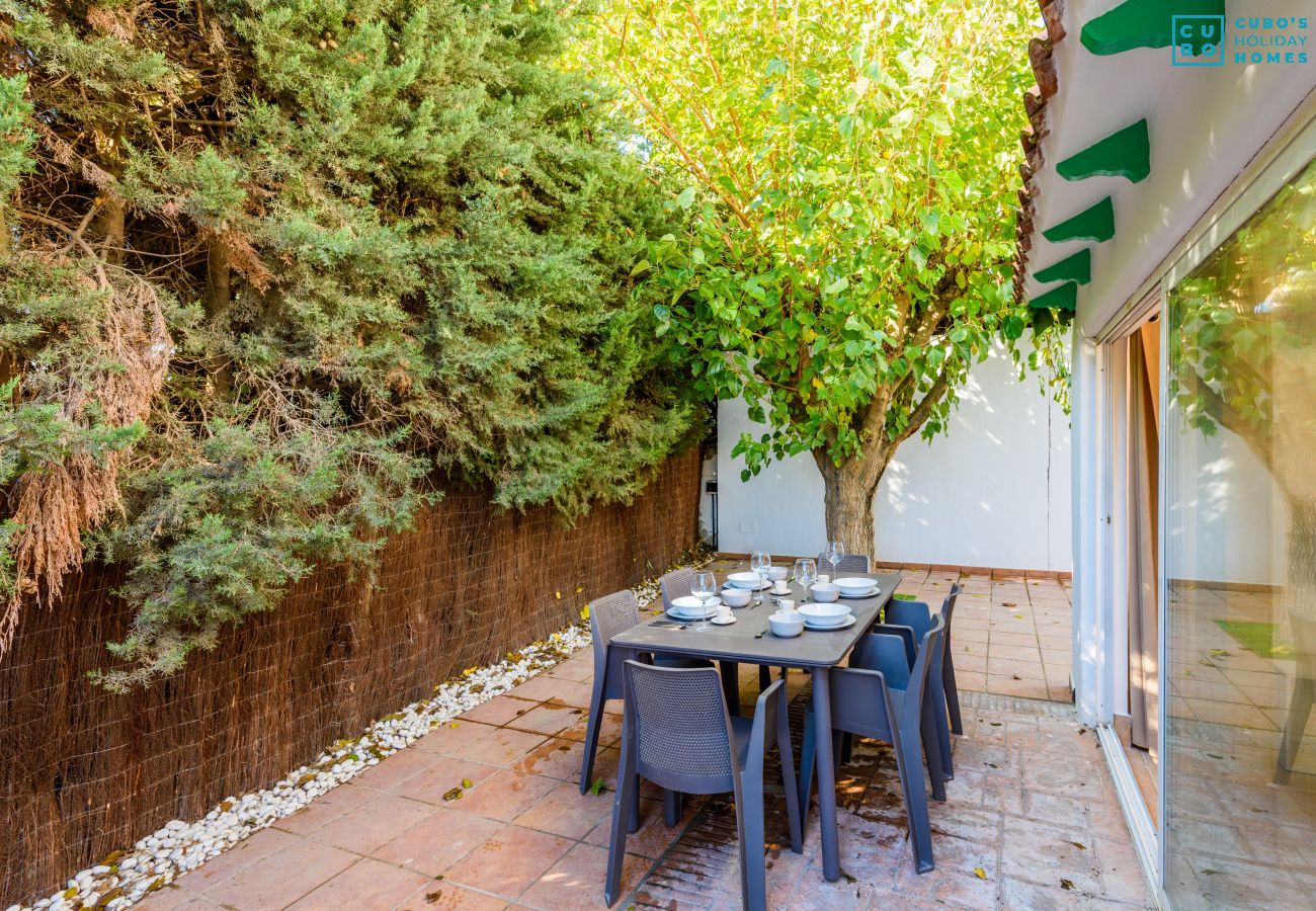 Terraza de esta casa rural en Cártama