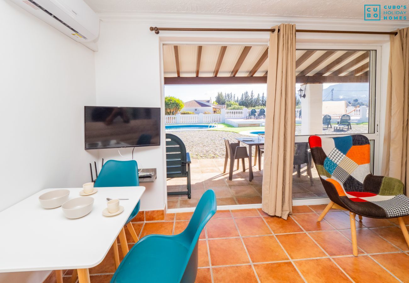 Salón de este estudio en Cártama