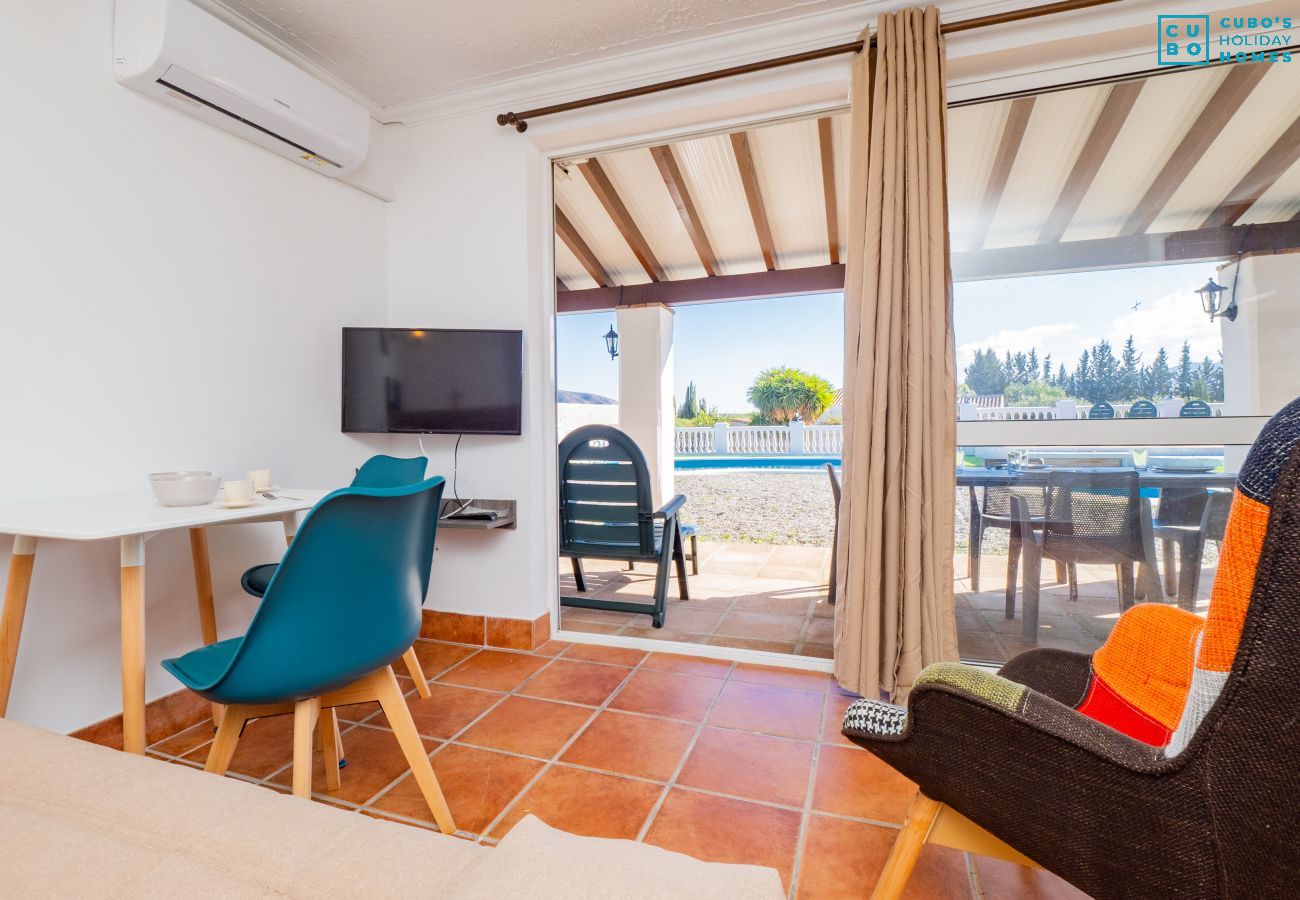 Salón de este estudio en Cártama