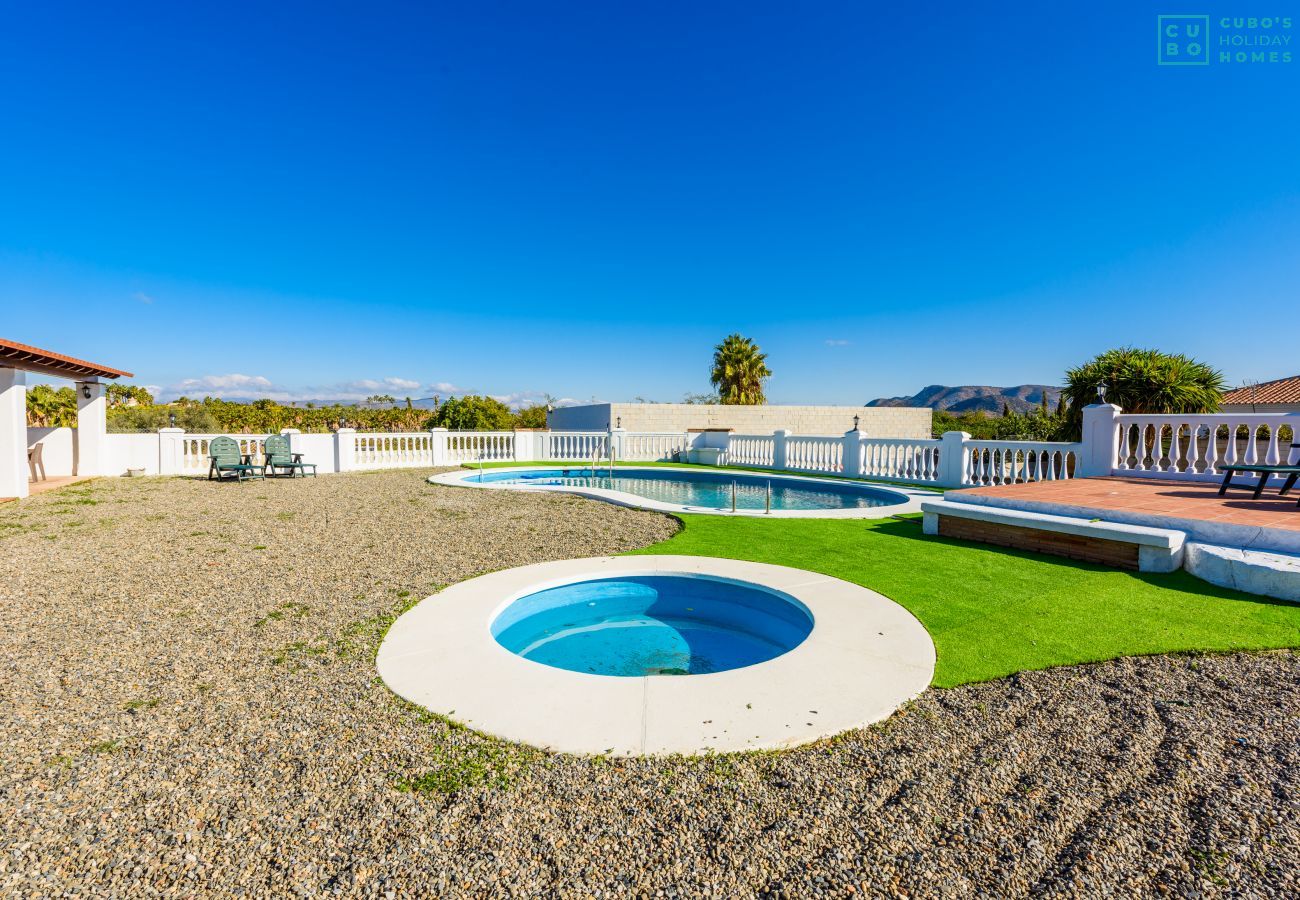 Piscina de este estudio en Cártama
