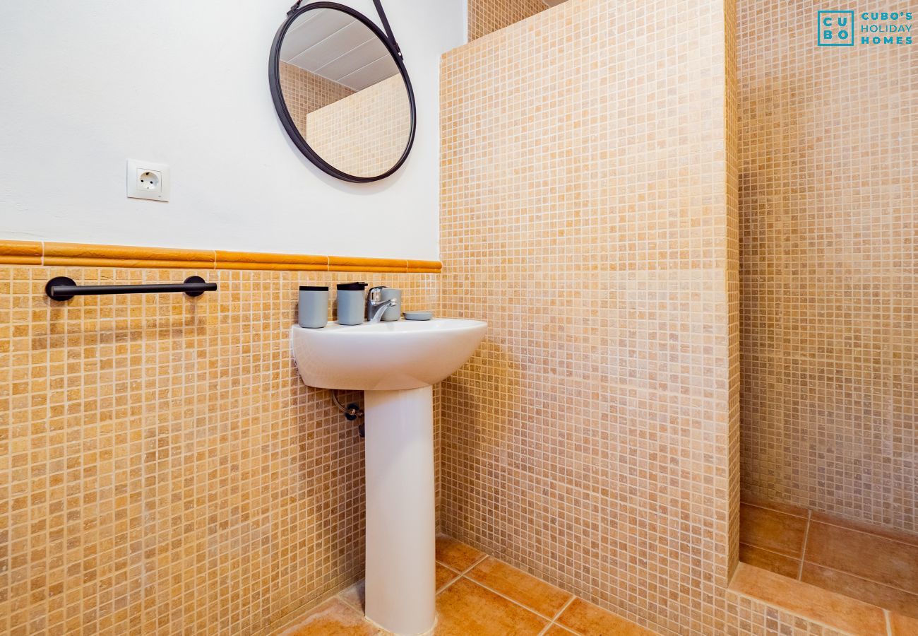 Baño de este estudio en Cártama