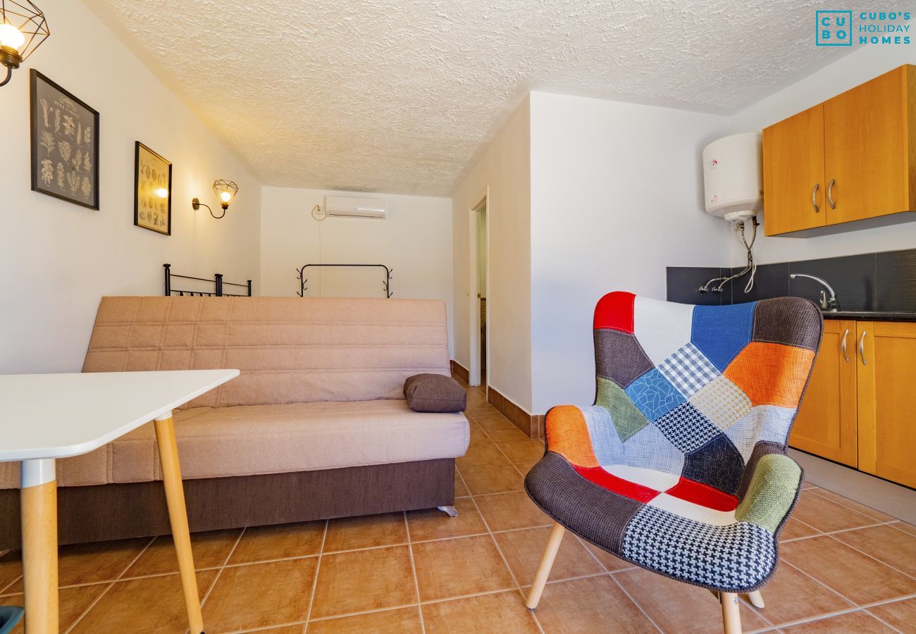 Salón de este estudio en Cártama