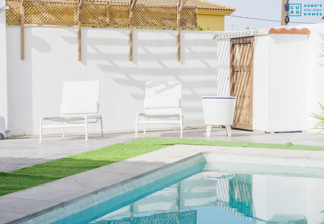 Casa rural en Alhaurin de la Torre - Cubo's La Casita Blanca .