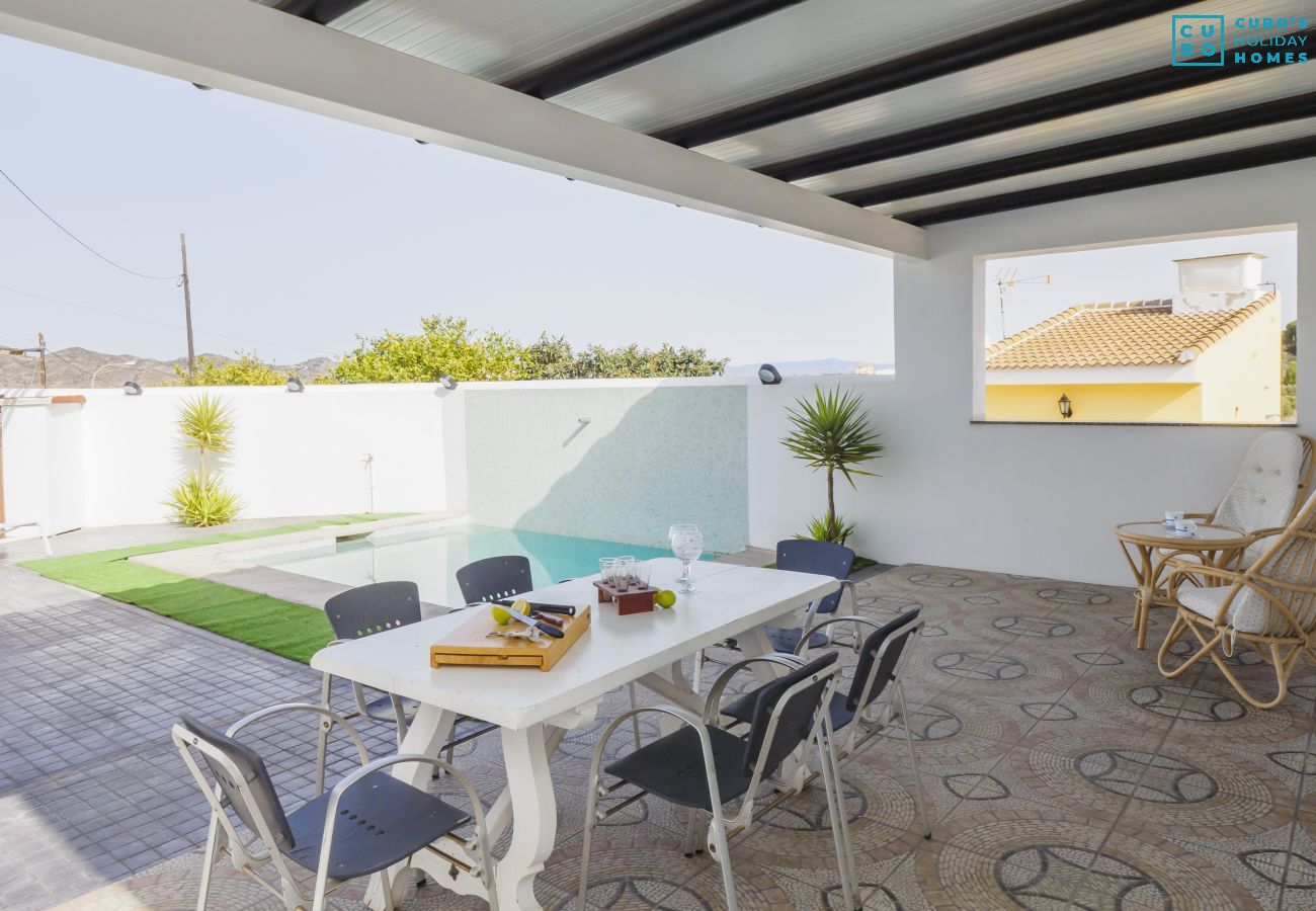 Casa rural en Alhaurin de la Torre - Cubo's La Casita Blanca .