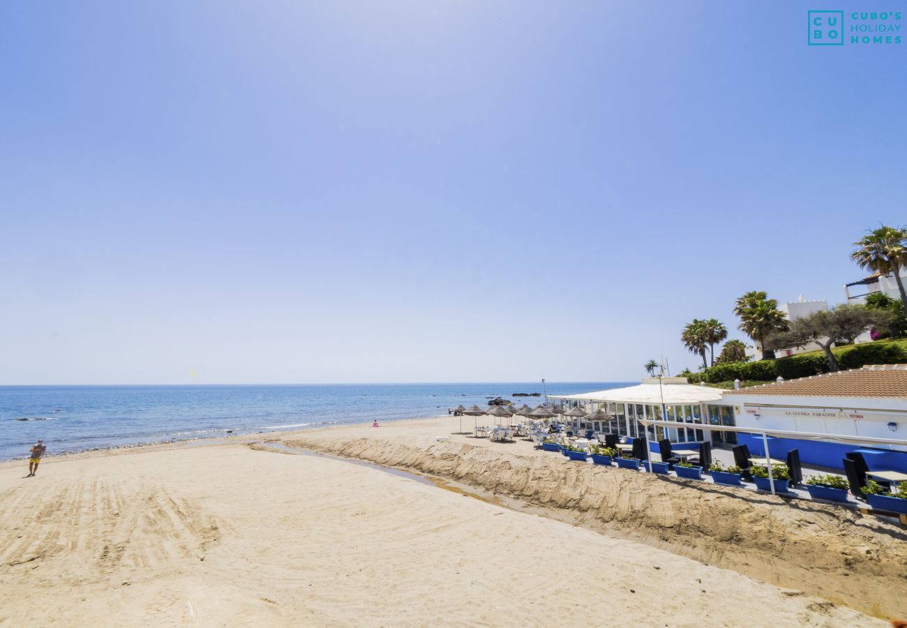 Apartamento en Mijas Costa - Cubo's Apartamento Oceanview Lubina