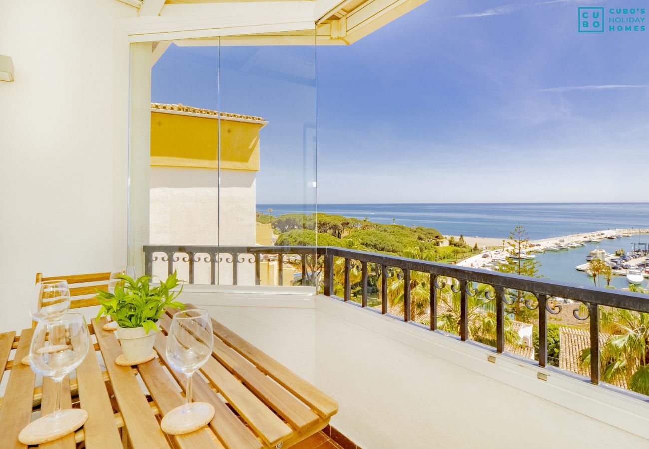 Precioso apartamento con vistas al mar en Marbella para 6 personas.