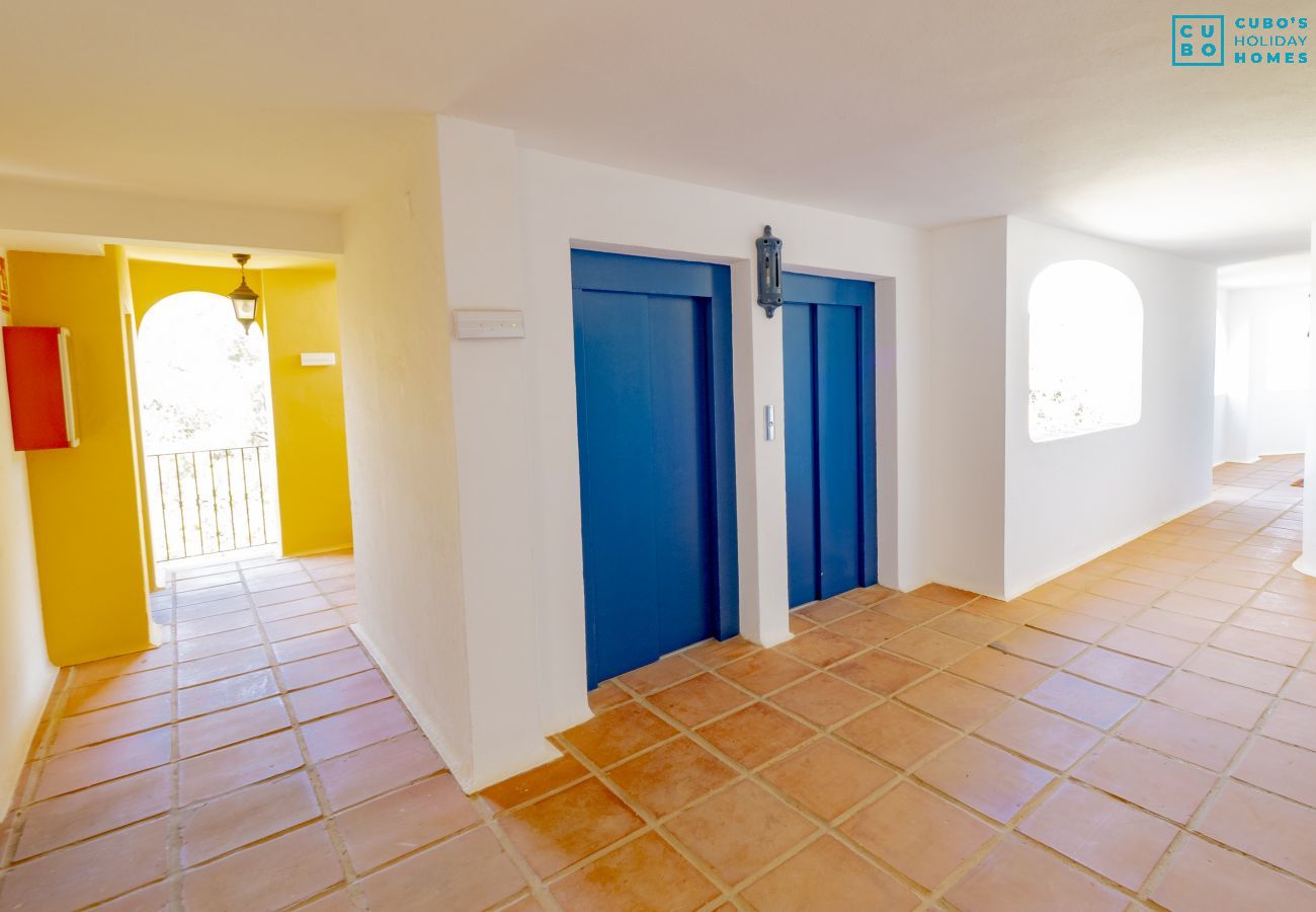 Apartamento en Marbella - Cubo's Penthouse Cabopino Port Marbella +Parking