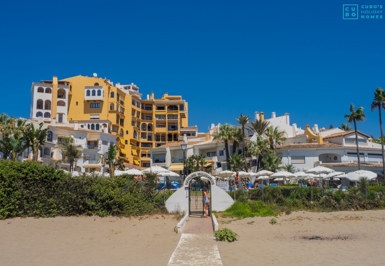 Apartamento en Marbella - Cubo's Penthouse Cabopino Port Marbella +Parking