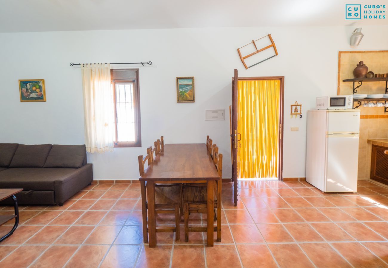 salón comedor, cocina, casa rural