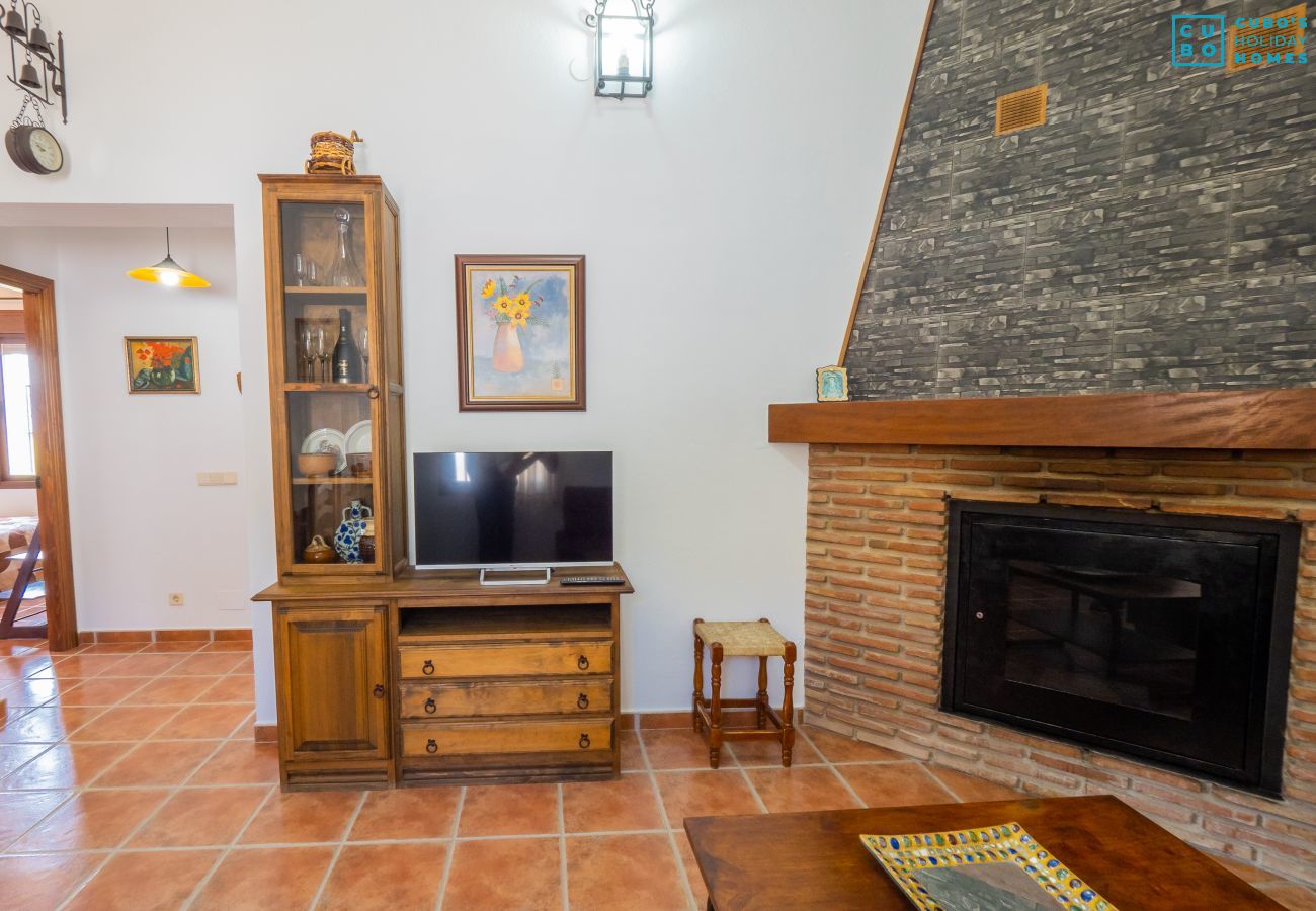 televisión, salón, casa rural