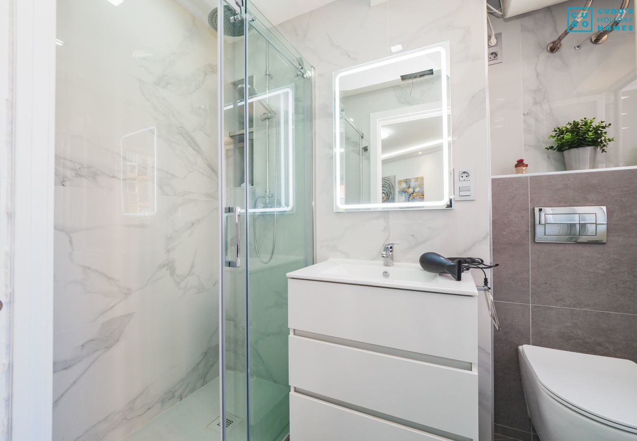 Apartamento en Torremolinos - Cubo's Apartment Tower of London