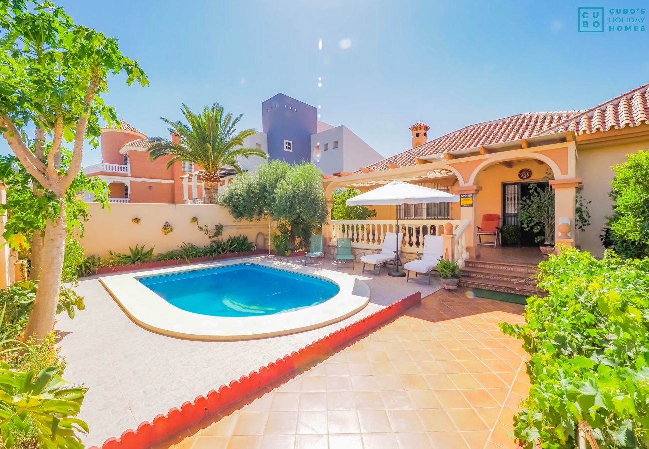 Casa en Alhaurin de la Torre - Cubo's Chalet de La Abuela