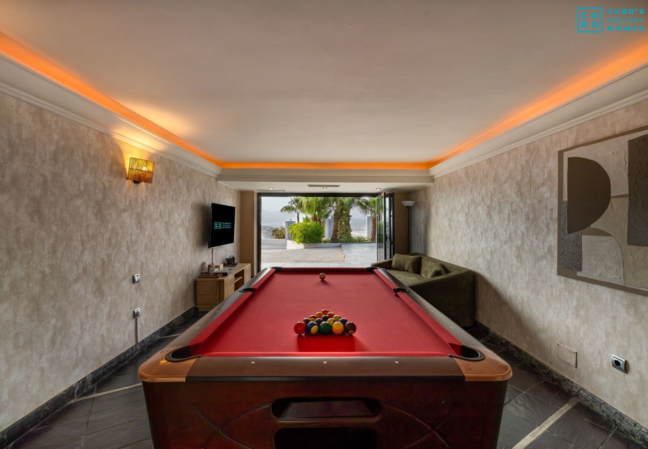 Villa en Alhaurín el Grande - Cubo's Villa Le Corbusier