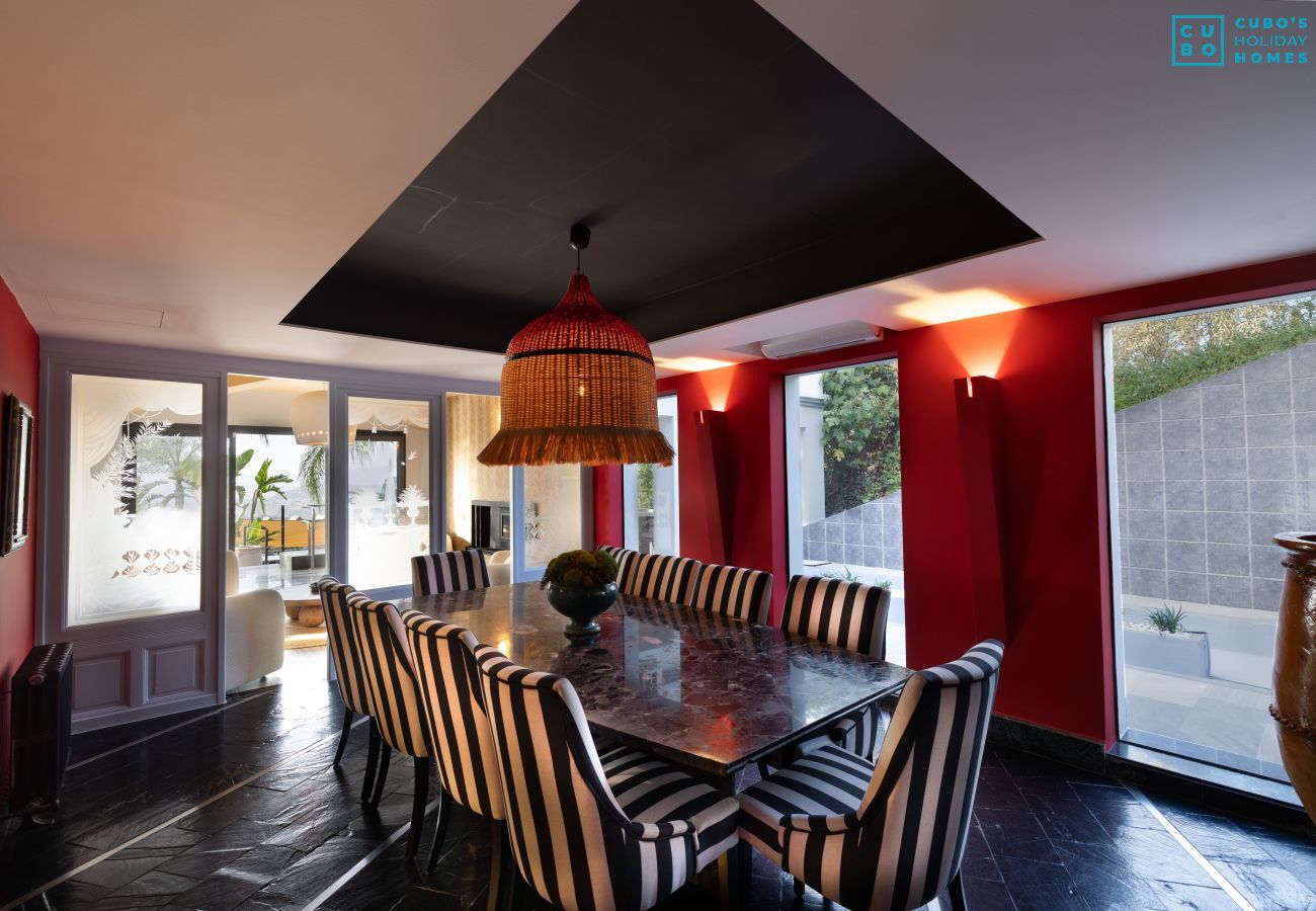 Villa en Alhaurín el Grande - Cubo's Villa Le Corbusier
