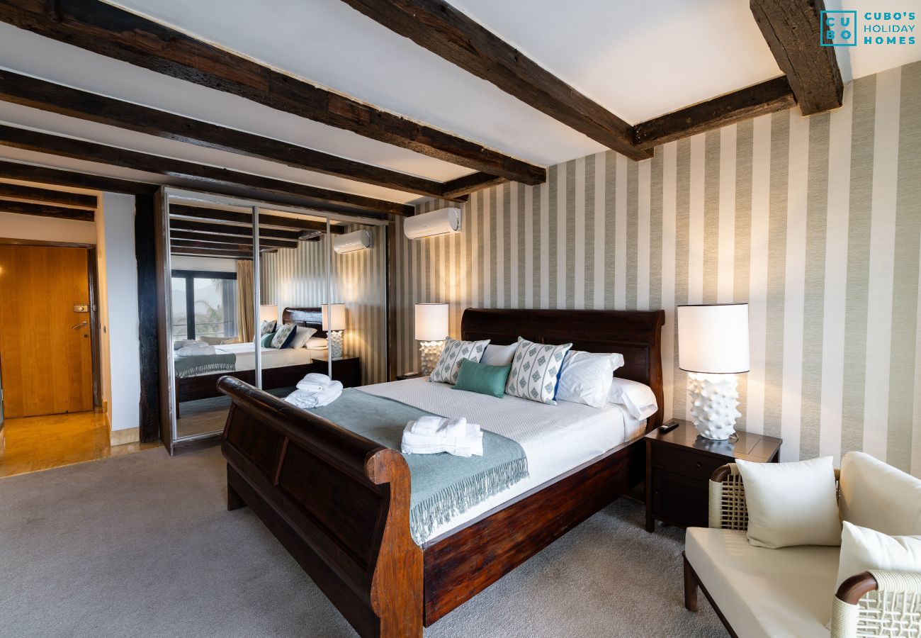 Villa en Alhaurín el Grande - Cubo's Villa Le Corbusier