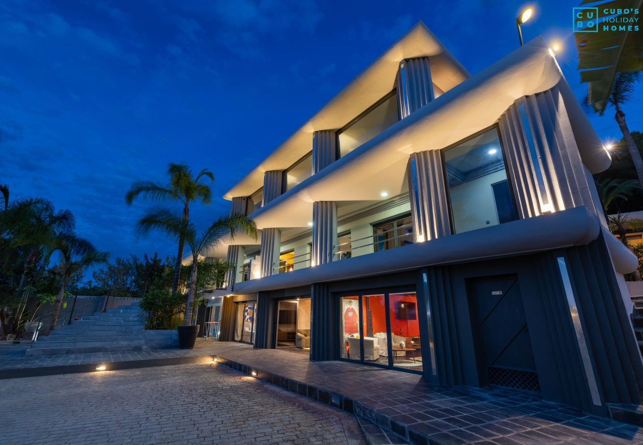 Villa en Alhaurín el Grande - Cubo's Villa Le Corbusier