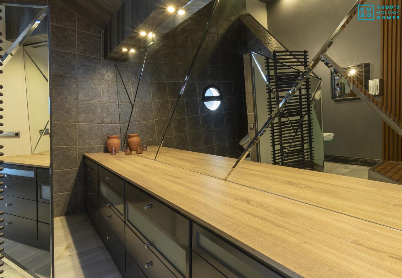 Villa en Alhaurín el Grande - Cubo's Villa Le Corbusier