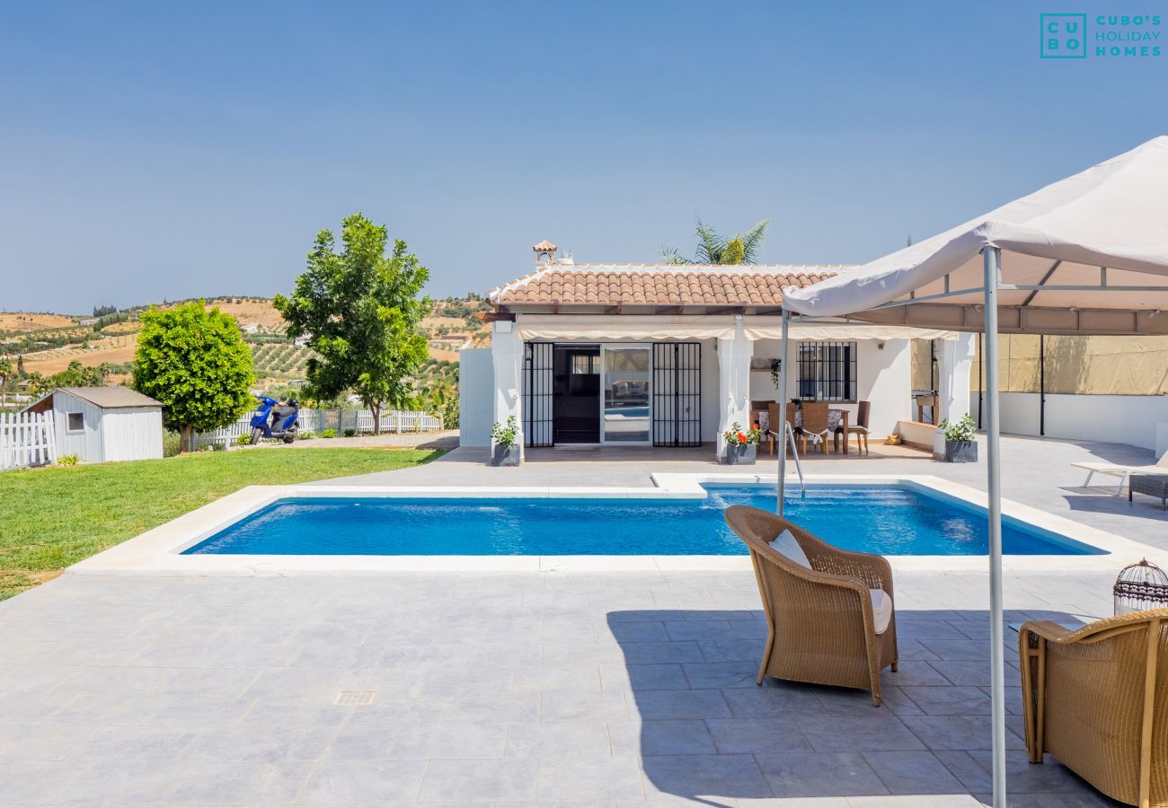 Piscina privada Finca Pontezuelas con vistas