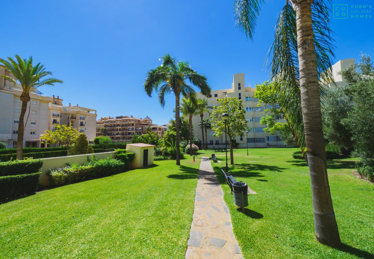 Apartamento en Torremolinos - Cubo's Urban Brigitte Torremolinos & Parking
