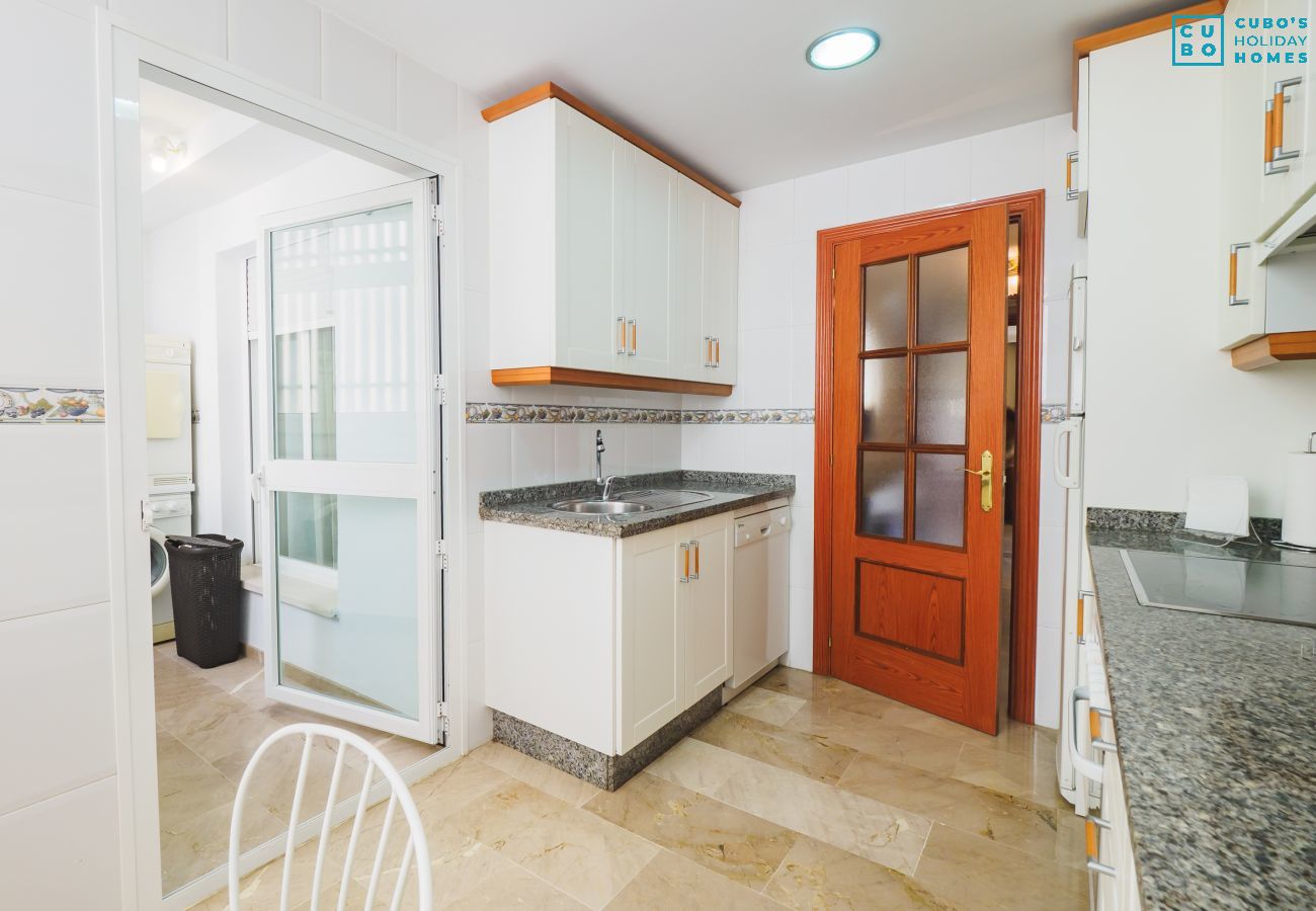 Apartamento en Torremolinos - Cubo's Urban Brigitte Torremolinos & Parking