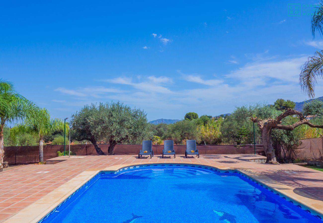 Casa rural en Alhaurín el Grande - Cubo's Finca Los Acebuches