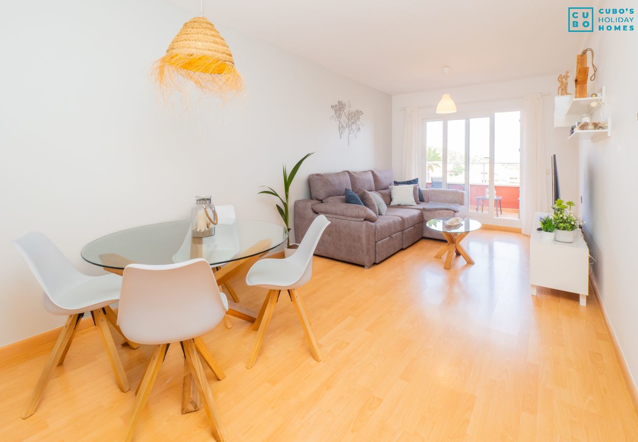 Apartamento en Arroyo de la Miel - Cubo's Atico Benalvistas Urban Love & 2 parking