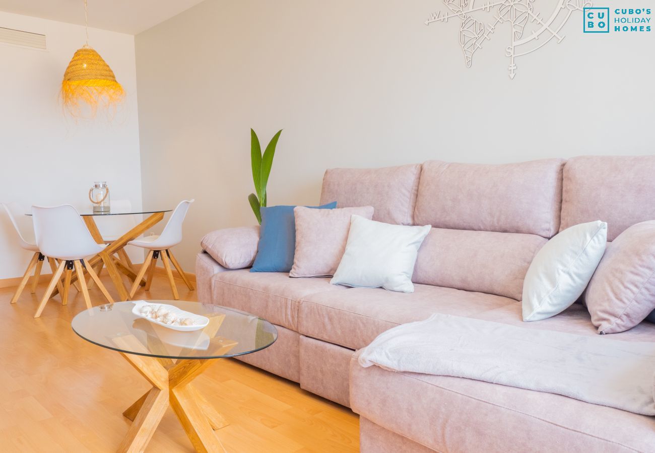 Apartamento en Arroyo de la Miel - Cubo's Atico Benalvistas Urban Love & 2 parking