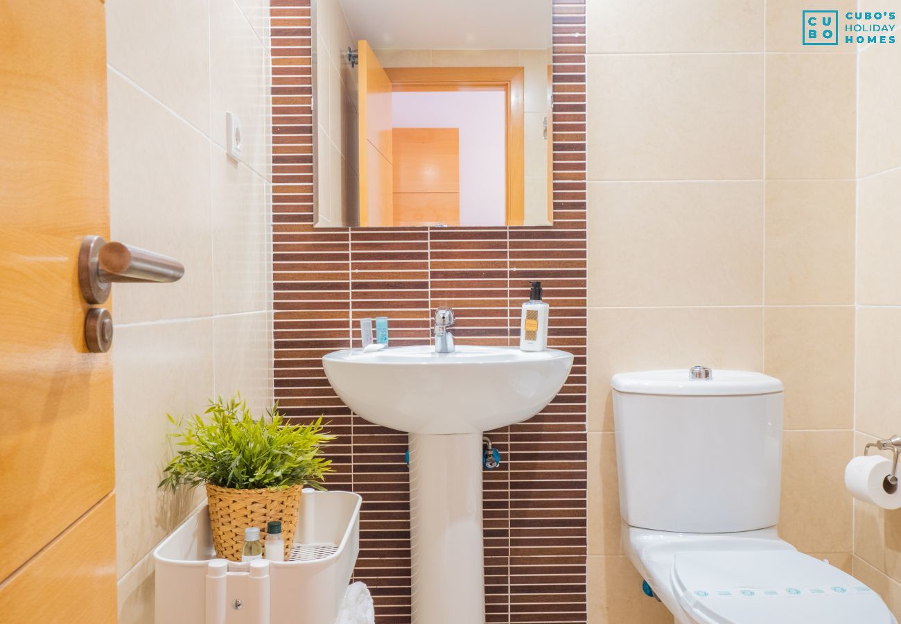 Apartamento en Arroyo de la Miel - Cubo's Atico Benalvistas Urban Love & 2 parking