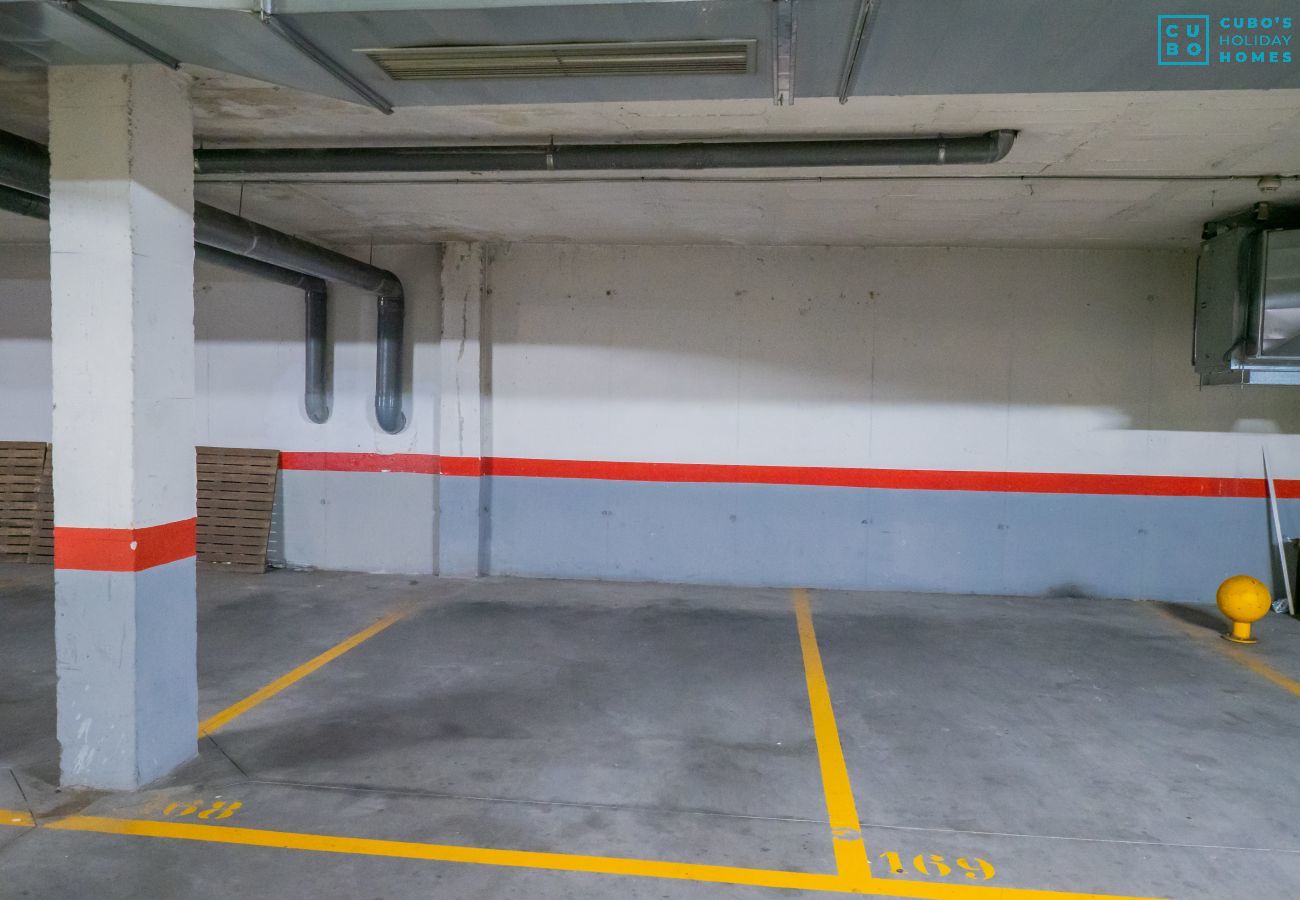 Apartamento en Arroyo de la Miel - Cubo's Atico Benalvistas Urban Love & 2 parking