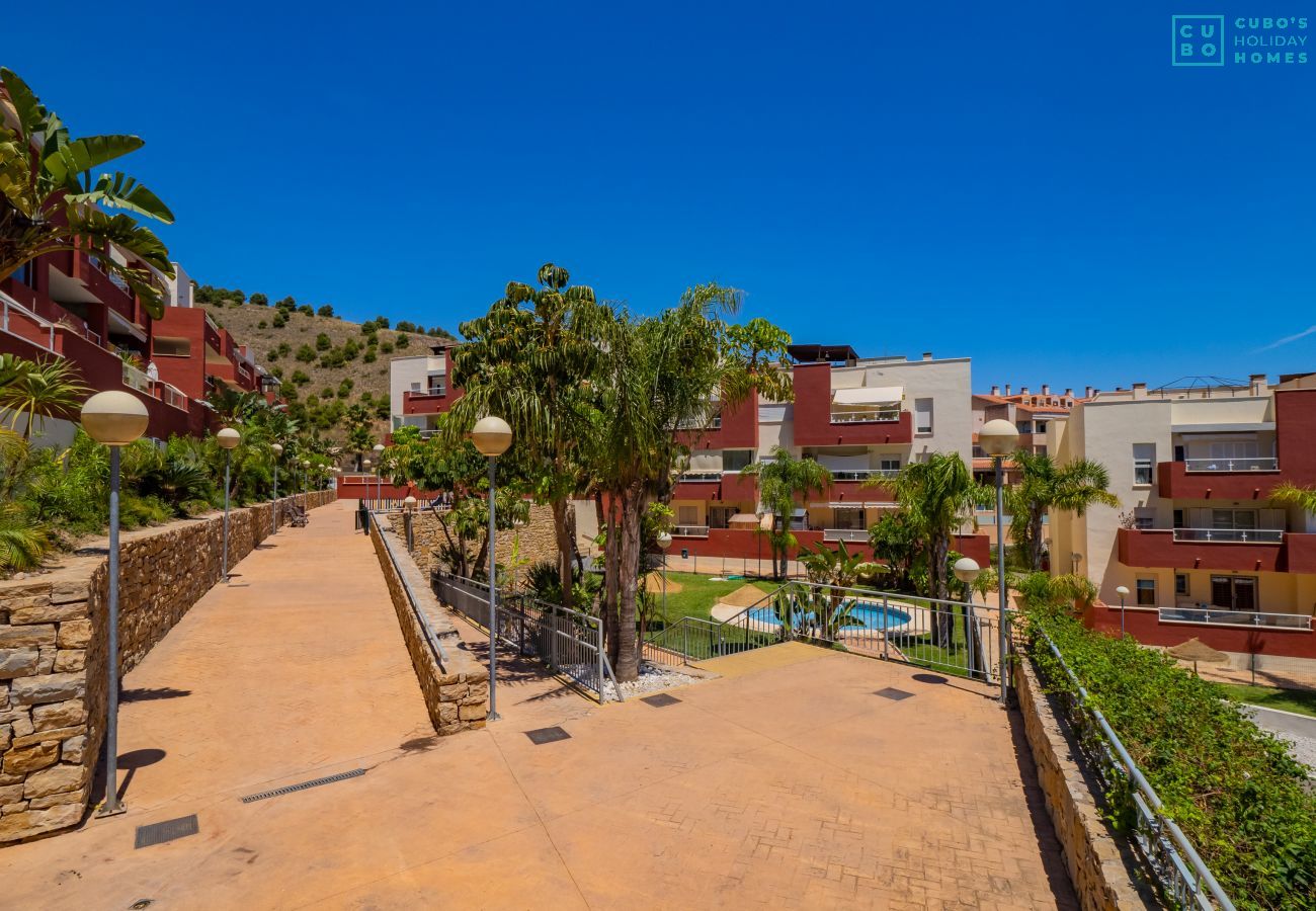 Apartamento en Arroyo de la Miel - Cubo's Atico Benalvistas Urban Love & 2 parking