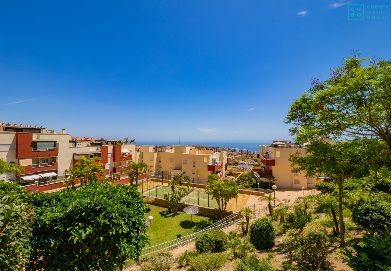 Apartamento en Benalmádena - Cubo's Atico Benalvistas Urban Love & 2 parking