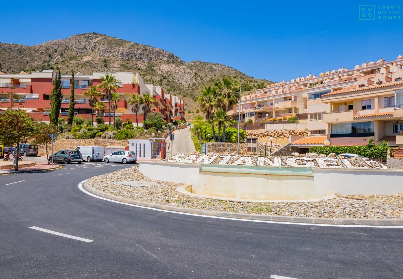 Apartamento en Arroyo de la Miel - Cubo's Atico Benalvistas Urban Love & 2 parking