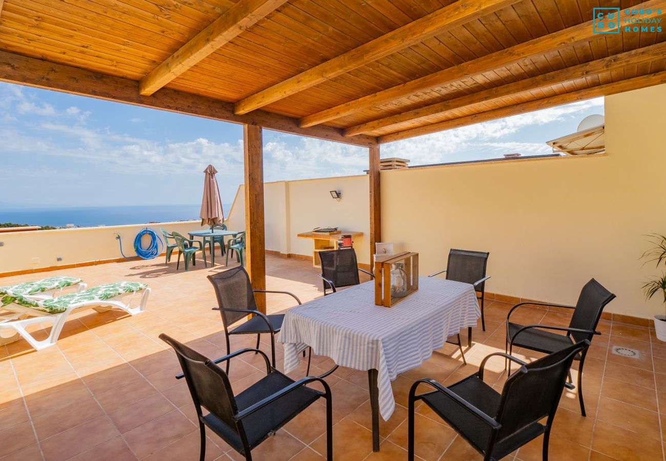 Apartamento en Arroyo de la Miel - Cubo's Atico Benalvistas Urban Love & 2 parking