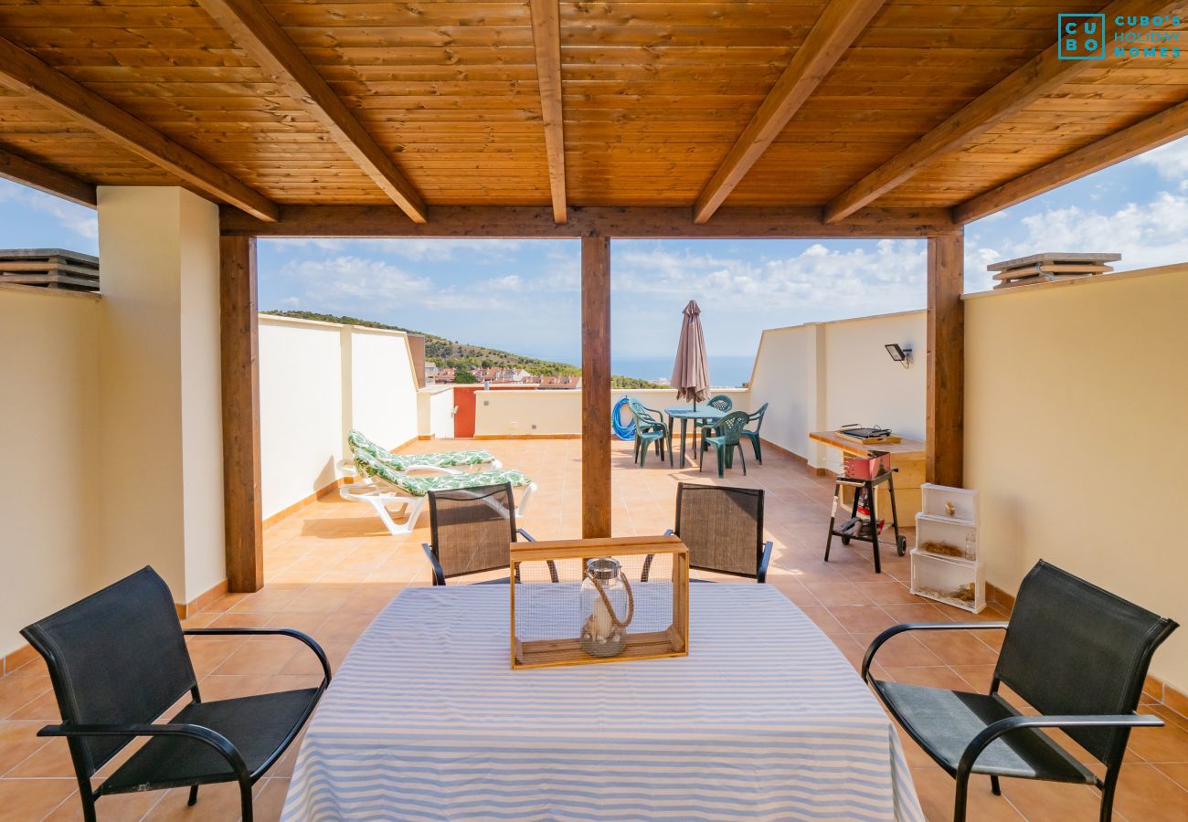 Apartamento en Arroyo de la Miel - Cubo's Atico Benalvistas Urban Love & 2 parking