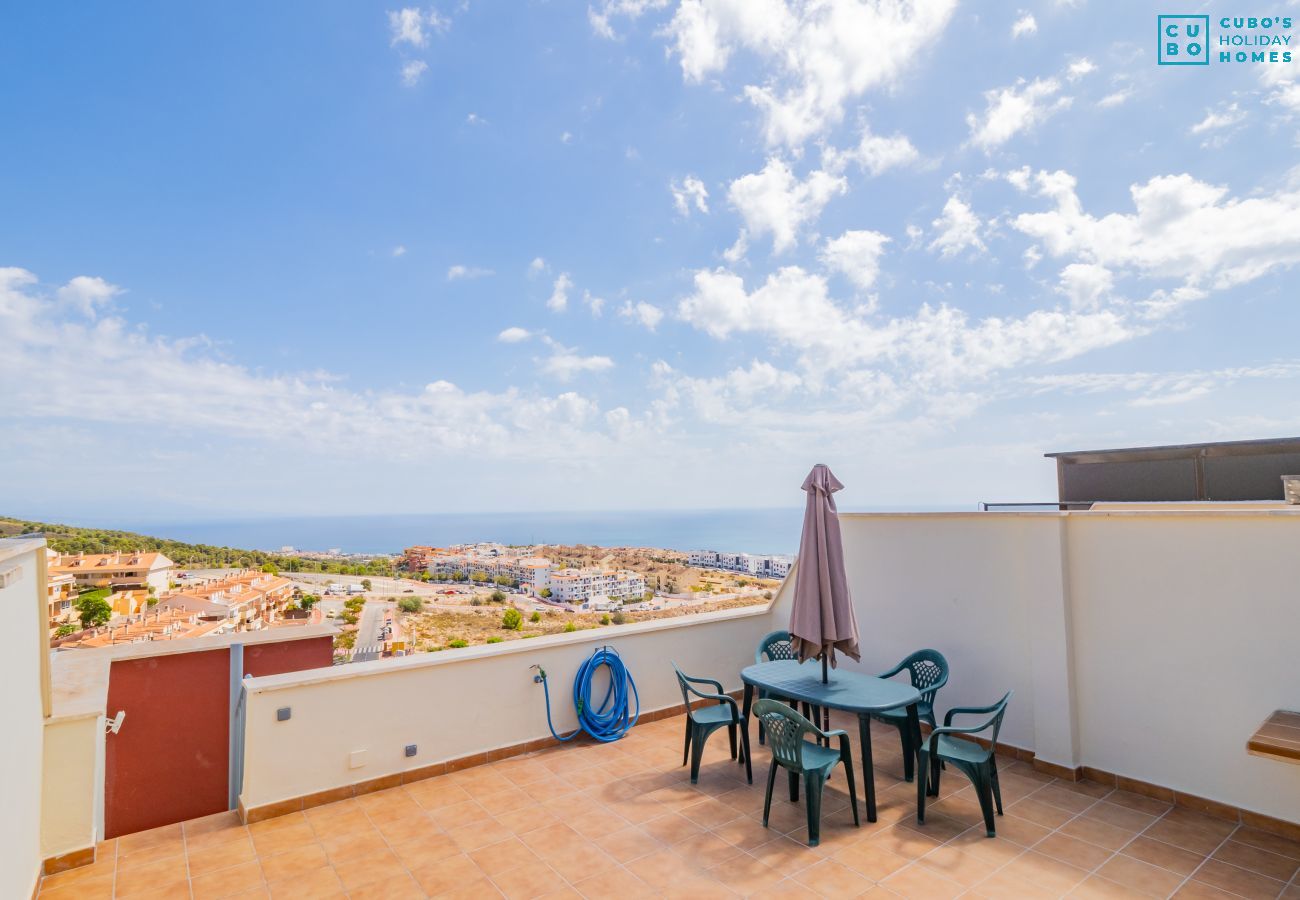 Apartamento en Arroyo de la Miel - Cubo's Atico Benalvistas Urban Love & 2 parking