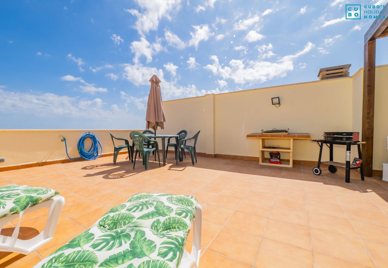 Apartamento en Arroyo de la Miel - Cubo's Atico Benalvistas Urban Love & 2 parking