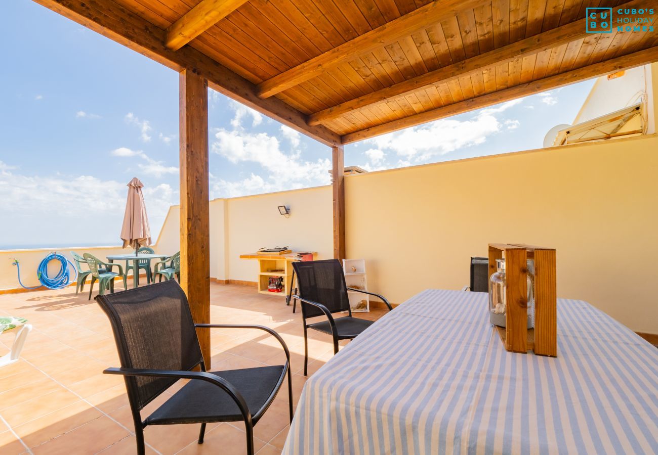 Apartamento en Arroyo de la Miel - Cubo's Atico Benalvistas Urban Love & 2 parking