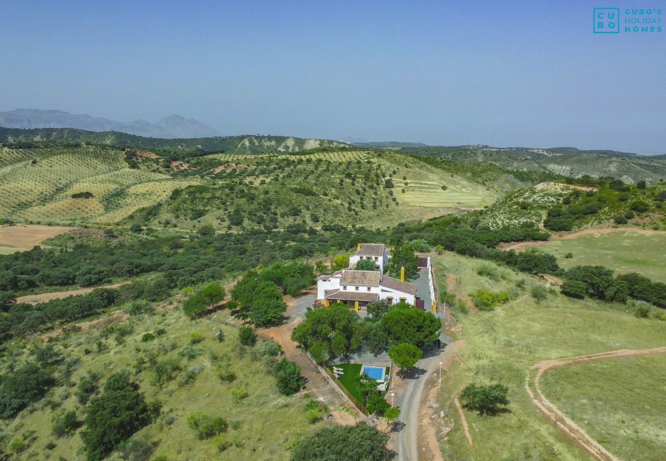 Casa rural con piscina en Archidona