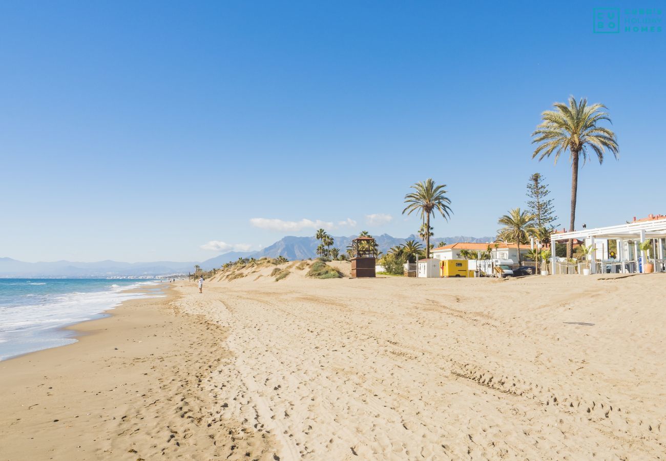 Apartamento en Marbella - Cubo's Beach & Parking Jardines de Don Carlos